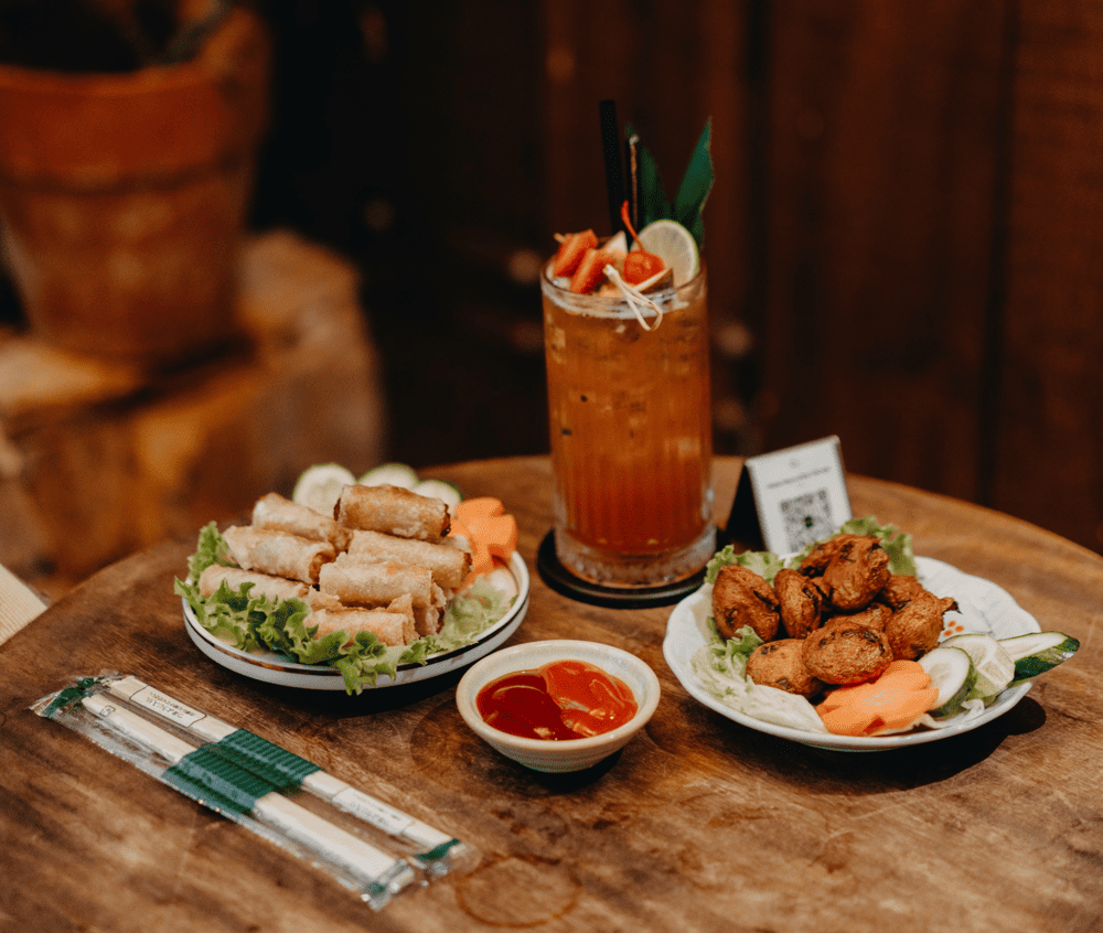 The menu at Chang Vang is simple, yet perfectly fits the vibe (Source: Chạng Vạng Rooftop)